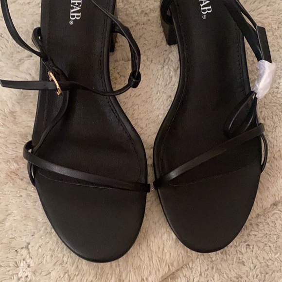 Shoes - Picture 3 of 3